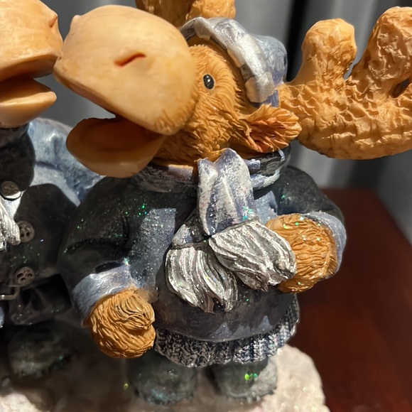 Anthropomorphic MOOSE figurine 2 Moose in sweater coat scarf stocking caps boots - Picture 10 of 10